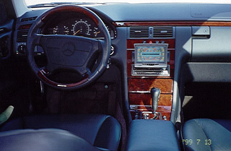 E430S-interior.jpg (149856 bytes)