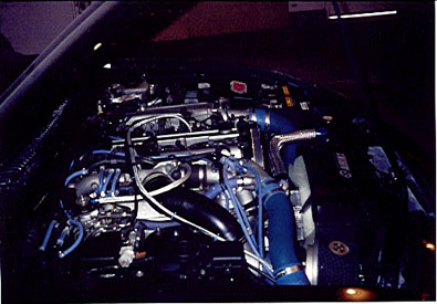 JSupra-engine.jpg (40434 bytes)
